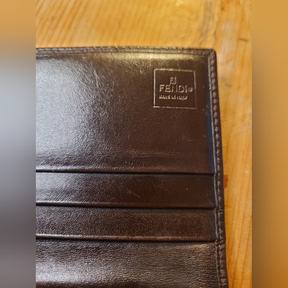 Fendi  FF Clasp Long Wallet - Picture 4 of 5
